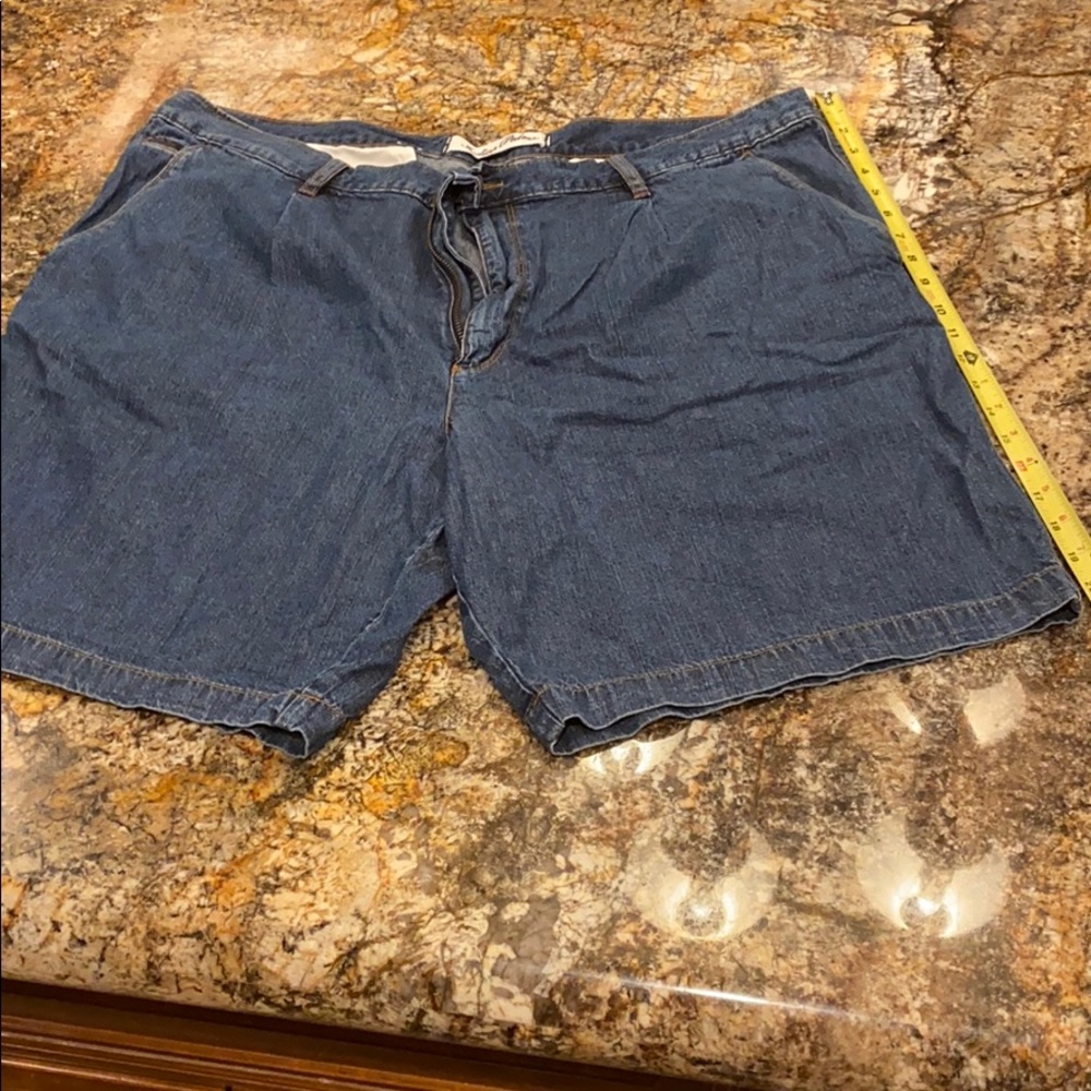 Men’s denim indigo palms short